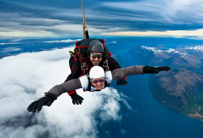 全球十大跳伞圣地 珠穆朗玛峰上榜，迪拜最受欢迎插图8