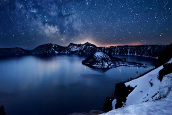 世界十大最美的湖泊 贝加尔湖冬季如冰雪王国，一眼心动之地插图4