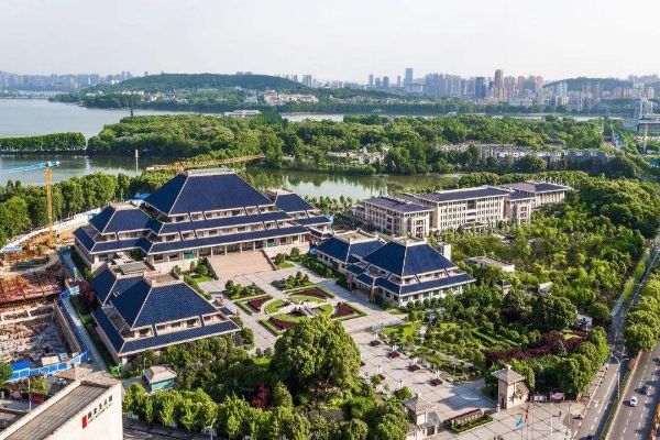 湖北十大好玩的景点 黄鹤楼与武汉大学上榜插图3