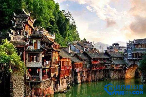 盘点清明小长假国内十大踏春胜地 收藏计划起来吧！插图5