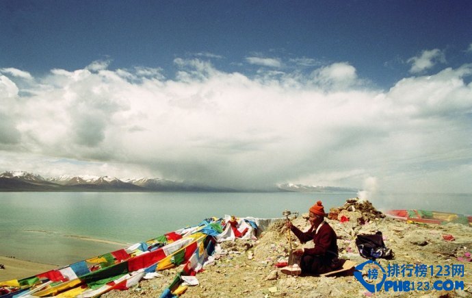 中国十大最美湖泊排行榜插图3