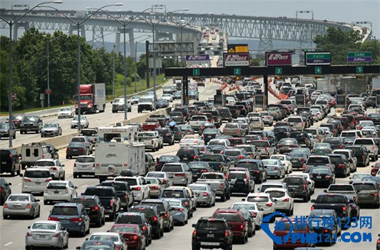 全球十大让人心惊胆战的桥排行榜插图1