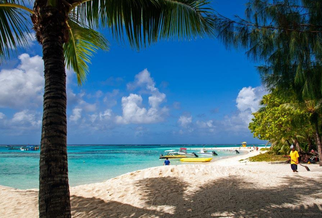 全球五大蜜月海岛 人间天堂大溪地上榜，马尔代夫人气最高插图1