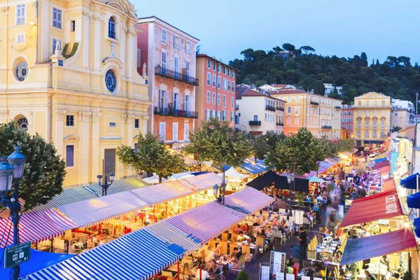 法国南部十大小镇：鲁西永像红宝石,戈尔德入选全球十大插图4