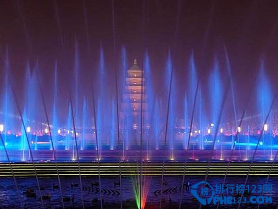 世界上最美的十大喷泉排行榜插图7