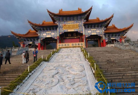 中国十大祈福胜地排行榜插图9