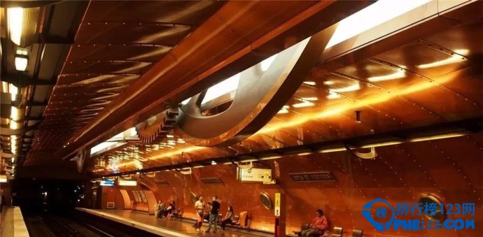 全球十大美轮美奂地铁站排行榜插图9