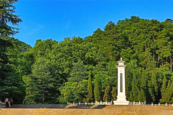 贵阳十大最美景点：天河潭上榜，它是最美山峰插图5