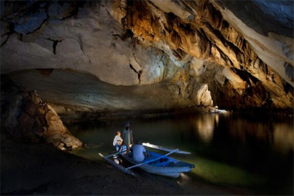 世界十大奇观美景 下龙湾上榜，伊瓜苏瀑布是魔鬼的喉咙插图5
