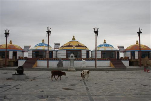 赤峰十大风景名胜排名:心景花海上榜,第6蒙元文化主题插图5 赤峰十大风景名胜排名:心景花海上榜,第6蒙元文化主题插图5