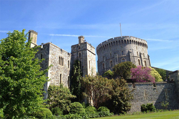 英国十大小镇 带你领略别样的英伦风情，第一被称吸血鬼之乡插图2