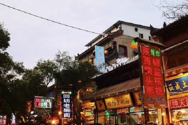 中国十大美食最多的景点：锦里上榜，第八京城美食1条街插图1