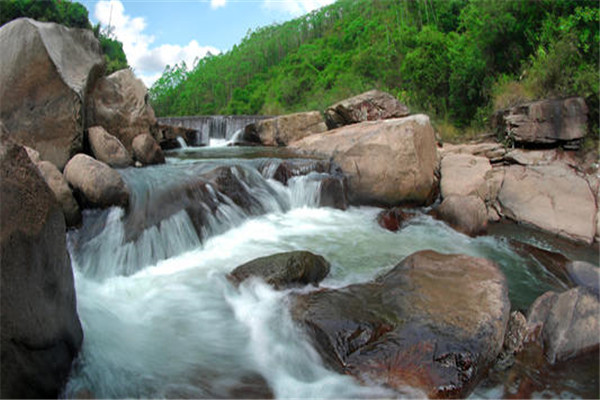 肇庆十大风景名胜排名：将军山第2，龙母祖庙上榜插图3
