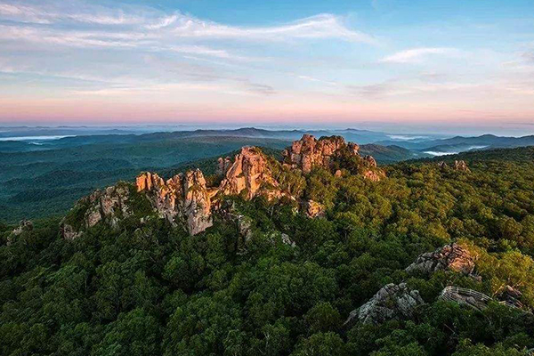 黑龙江十大爬山好去处:每一处都超美 有古木参天也有小溪潺潺插图6