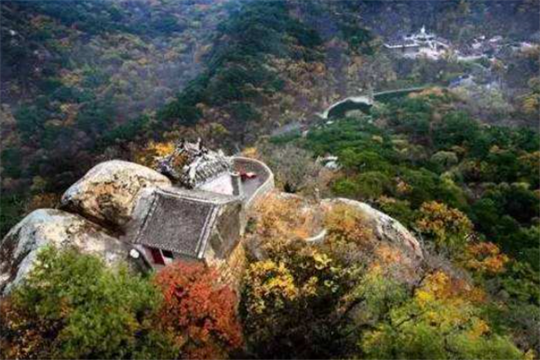 鞍山十大风景名胜排行榜:玉佛山上榜,第八是陨石坑插图1 鞍山十大风景名胜排行榜:玉佛山上榜,第八是陨石坑插图1