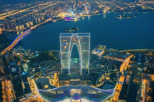 年度十大城市排行榜：重庆上榜，第二“英雄之城”插图7