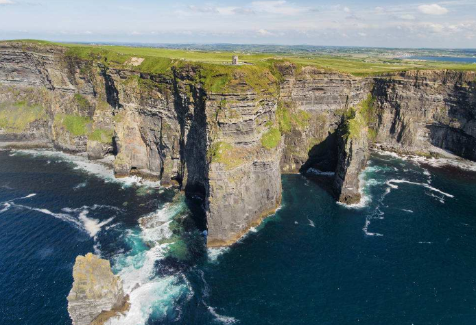 全球十大悬崖步道排行榜 中国上榜三处，每一个都超惊险插图8