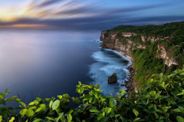 世界十大浪点：这里风高浪急只有最勇敢的人才敢来冲浪插图7