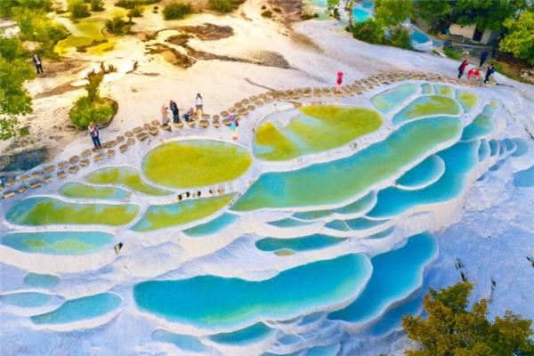 中国十大钙化景观：洗身洞上榜，第八是仙女沐浴之地插图3