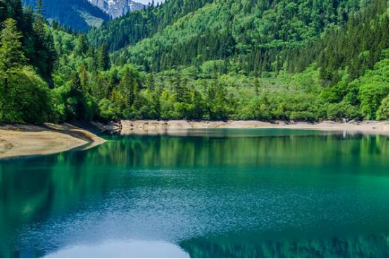 四川十大景点排行榜前十名 杜甫草堂第四,第二是一片净土插图4