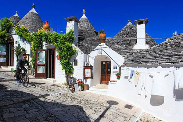 全球十大唯美小镇排行榜：第一是翠绿群山中的一道彩虹插图3