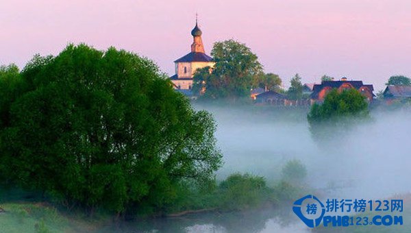 盘底国外最适合蜜月旅行的10个绝美小镇插图2