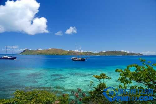 全球14个海岛游绝美景点排行榜插图12