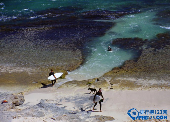 盘点澳大利亚十大冲浪海滩 让人回味无穷插图7