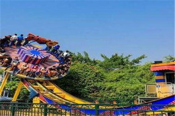 阳江十大热门游乐场排名:勇士乐园上榜,第八光影主题插图4 阳江十大热门游乐场排名:勇士乐园上榜,第八光影主题插图4