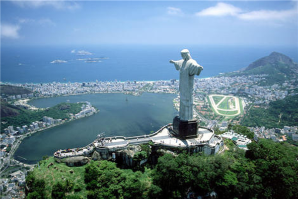 夏日必去十大海滨城市 夏天可以去这些地方旅游观光插图5