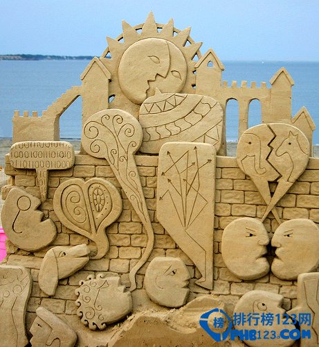 全球十大令人难以置信的沙滩雕塑排行榜插图2