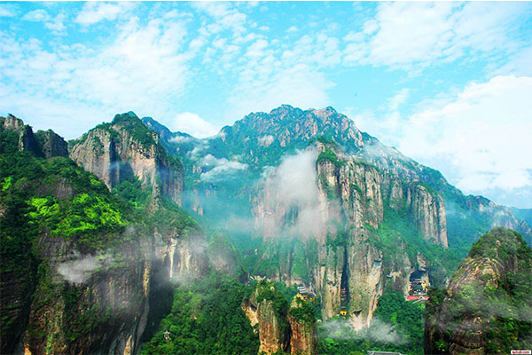 浙江旅游景点大全排名 横店影视城第二，杭州西湖甲天下插图2