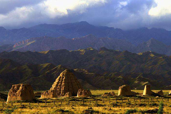 内蒙古十大爬山好去处：红山上榜 喜欢考古的你不能错过插图6