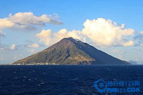 盘点意大利10大岛屿 哪个最能＂蛊惑＂你心插图2