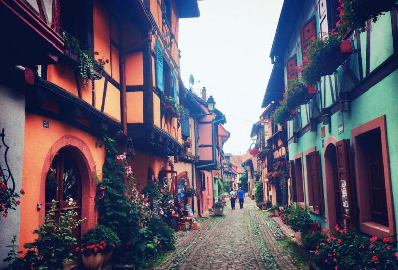 法国十大最美小镇排行榜，个个风景美炸插图2