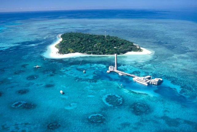 世界著名的十大景点 金字塔位列榜首，长城排第九插图5