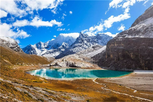 四川十大最受欢迎景点 九寨沟与熊猫基地值得一去插图3