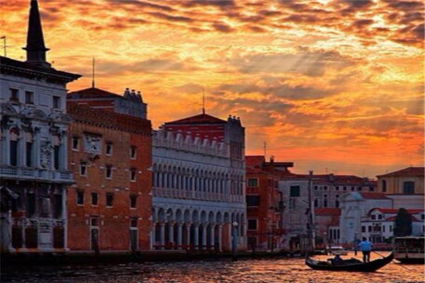 世界十大日落 我国黄山上榜，缅甸乌本桥日落此生必看插图5