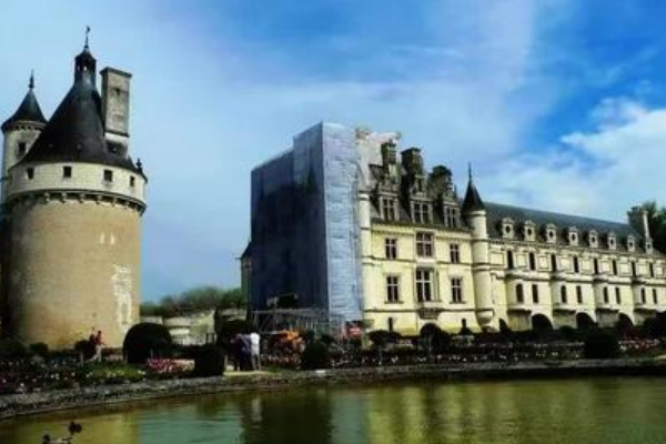 法国最好玩的城市排名 巴黎稳居第一，图卢兹只排第八插图2