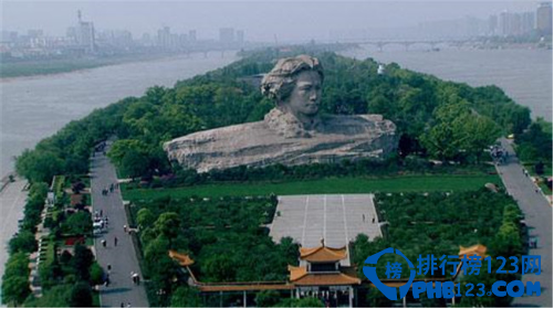 2016湖南旅游景点排行 湖南旅游必去景点推荐插图3