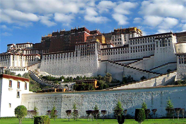 中国最适合年轻人旅游的十个地方：秀丽风景，缓解生活中的疲劳插图1