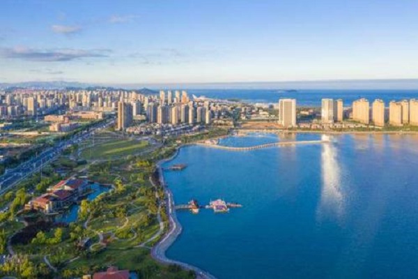 青岛十大网红景点：大学路上榜，第十网红小吃街插图2