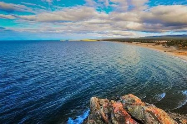 俄罗斯十大著名旅游景点:贝加尔湖第6，第10悬崖上的城堡插图5