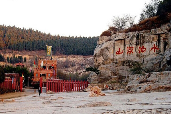 山东十大最好玩的地方 地下大峡谷上榜 第一名有800里水景插图