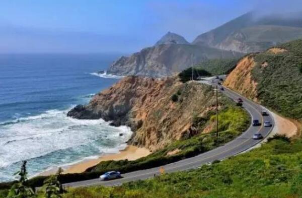 全球十大风景最美公路 中国川藏公路第一，法国阿尔卑斯大道上榜插图6