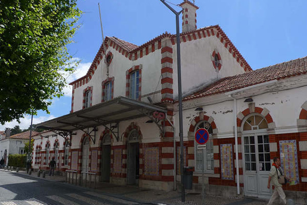 葡萄牙最美十大小镇 我最爱的是充满艺术气息的马夫拉 你呢插图1