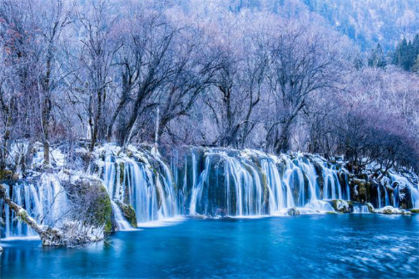 十大适合情侣旅游的国内景点：九寨沟上榜，第二有同心锁插图9