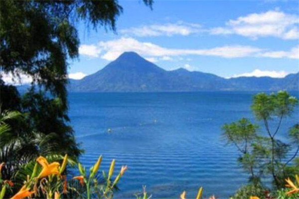 世界十大透明的湖 太浩湖上榜，贝加尔湖形成于2500万年前插图2