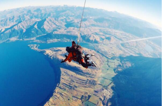 世界十大跳伞圣地 夏威夷上榜,第一是最美跳伞地之一插图1