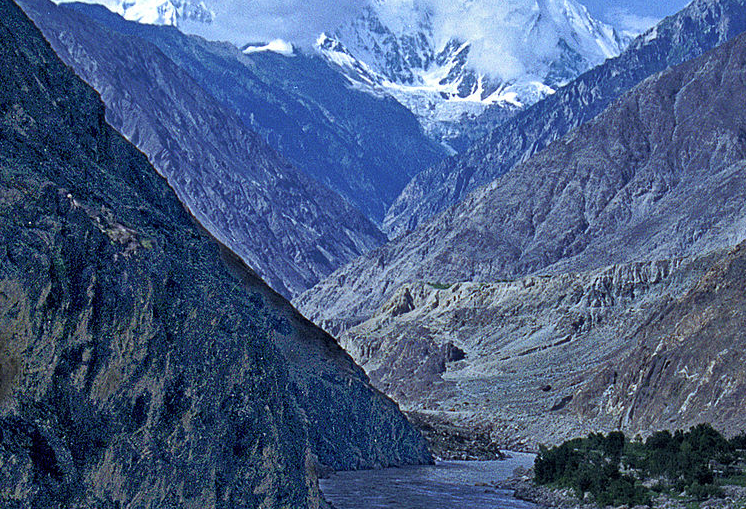 世界十大最惊人的峡谷 中国虎跳峡上榜，科罗拉多位列第一插图2